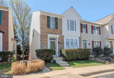 2527 Dog Leg Ct #14, Crofton, MD 21114