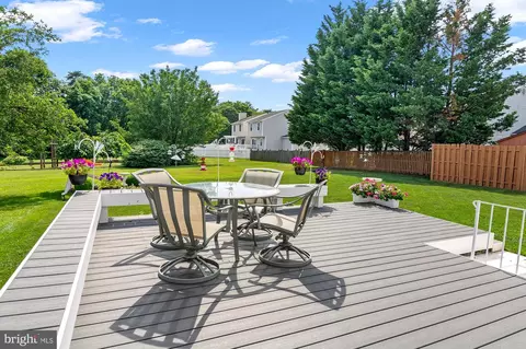 7866 Kings Bench Pl, Pasadena, MD 21122 photo 9