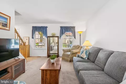 7866 Kings Bench Pl, Pasadena, MD 21122 photo 12