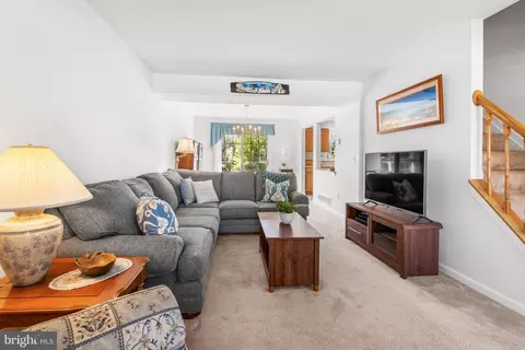 7866 Kings Bench Pl, Pasadena, MD 21122 photo 15