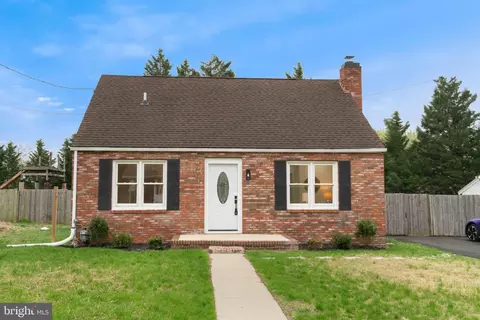 28 Kellington Dr, Pasadena, MD 21122 photo 2