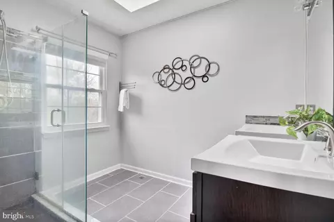 Bath - 1334 Hill Born Dr, Hanover, MD 21076 photo 3 of 5