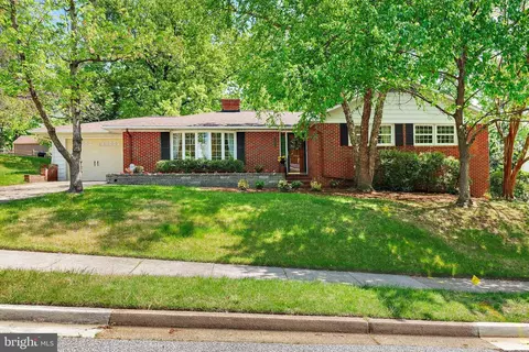 5904 Linthicum Ln, Linthicum Heights, MD 21090