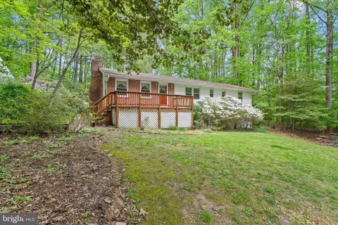 908 Woodward Ln, Crownsville, MD 21032