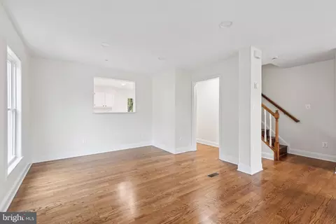 Living - 1009 Baywind Dr, Annapolis, MD 21401 photo 2 of 2