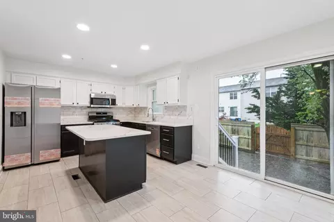 Kitchen - 1009 Baywind Dr, Annapolis, MD 21401 photo 1 of 1