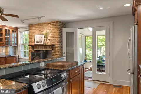 138 Charles St, Annapolis, MD 21401 photo 14