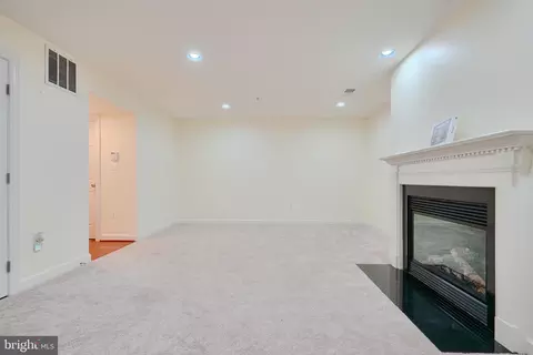 7570 Maiden Head Dr, Hanover, MD 21076 photo 31