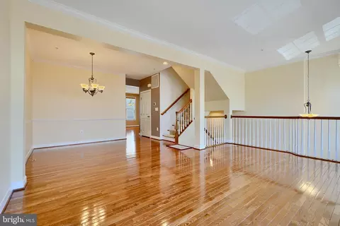 7570 Maiden Head Dr, Hanover, MD 21076 photo 10