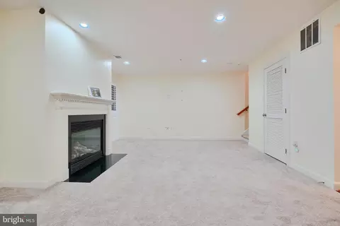 7570 Maiden Head Dr, Hanover, MD 21076 photo 30