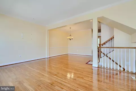 7570 Maiden Head Dr, Hanover, MD 21076 photo 11