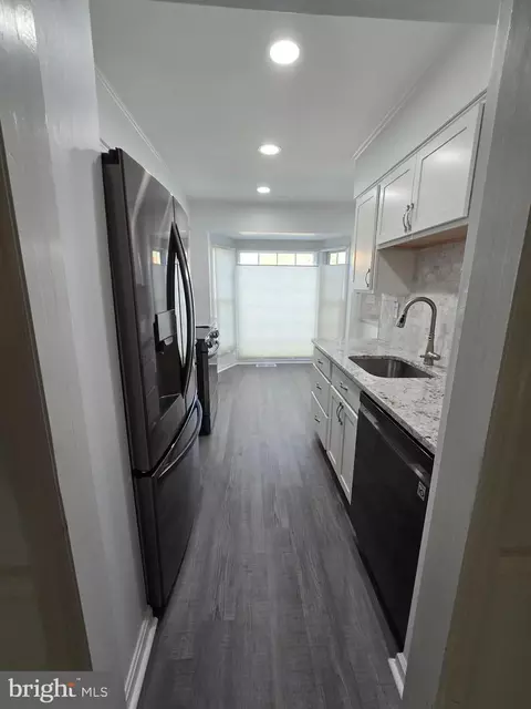 Kitchen - 1272 Masters Dr, Arnold, MD 21012 photo 2 of 2
