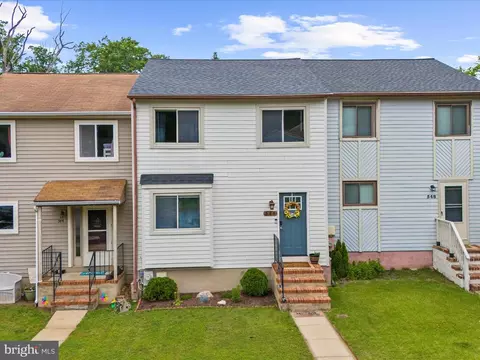 546 Greenblades Ct, Arnold, MD 21012