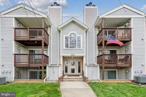 202 Spring Maiden Ct #301, Glen Burnie, MD 21060