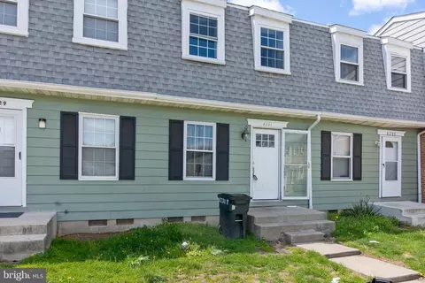 8231 Tomlinson Ct, Severn, MD 21144