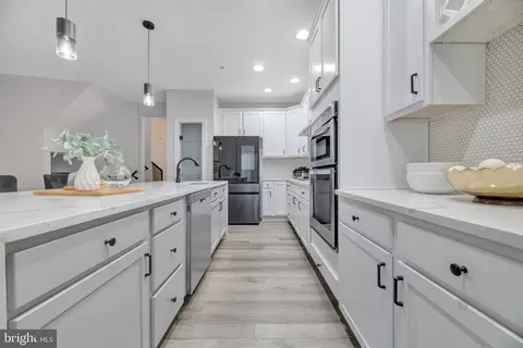 7619 Elmcrest Rd, Hanover, MD 21076