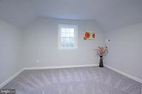 8528 Main Ave, Pasadena, MD 21122 photo 9
