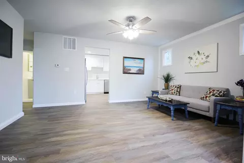 8528 Main Ave, Pasadena, MD 21122 photo 5