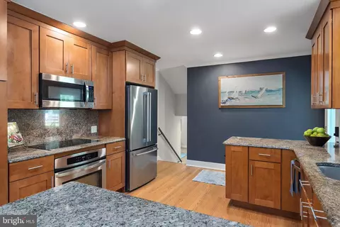 Kitchen - 2651 Ogleton Rd, Annapolis, MD 21403 photo 4 of 5