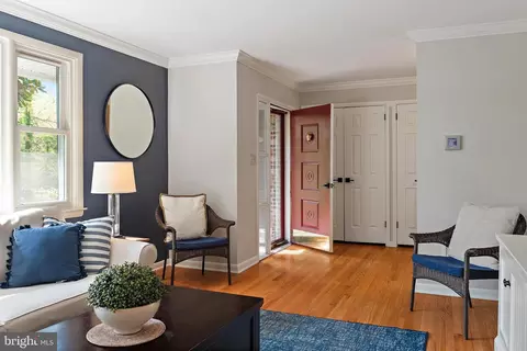 Entry Way - 2651 Ogleton Rd, Annapolis, MD 21403 photo 2 of 5