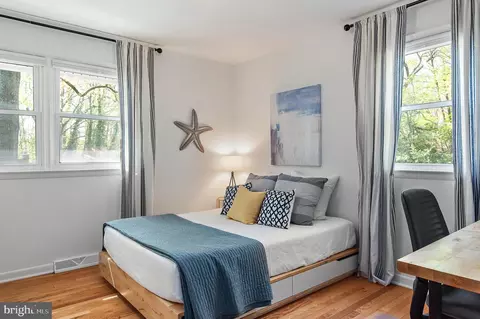 Bedroom - 2651 Ogleton Rd, Annapolis, MD 21403 photo 3 of 4