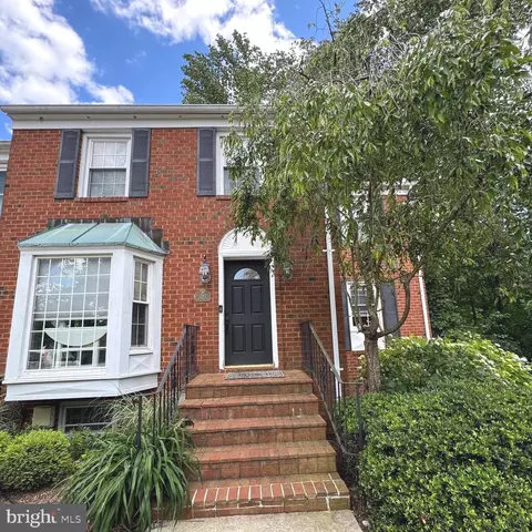 1282 Masters Dr #190, Arnold, MD 21012