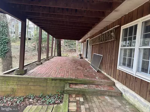 Exterior - 322 Halsey Rd, Annapolis, MD 21401 photo 3 of 9