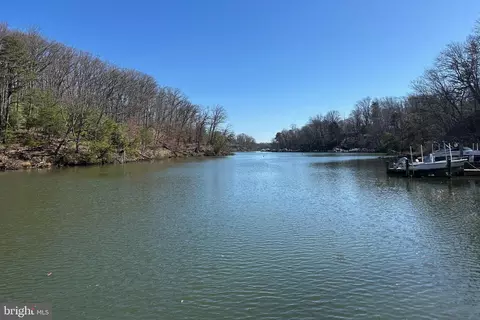 View/Area - 322 Halsey Rd, Annapolis, MD 21401 photo 3 of 9