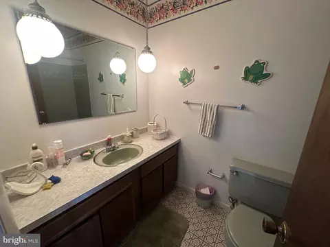 Bath - 322 Halsey Rd, Annapolis, MD 21401 photo 2 of 3