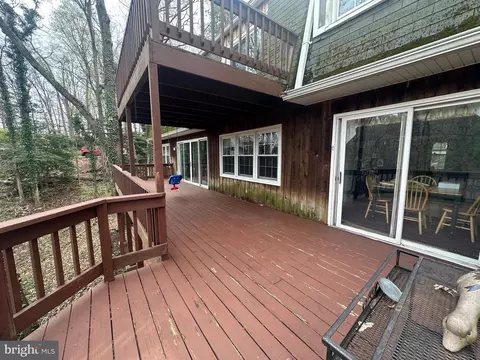 Exterior - 322 Halsey Rd, Annapolis, MD 21401 photo 2 of 9