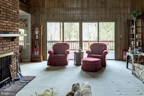 Living - 322 Halsey Rd, Annapolis, MD 21401 photo 8 of 8