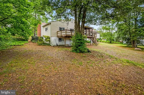 1423 Thies Dr, Pasadena, MD 21122 photo 33