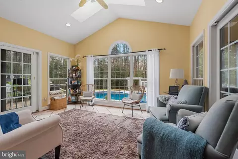 Other - 301 Sturtons Ln, Pasadena, MD 21122 photo 3 of 22