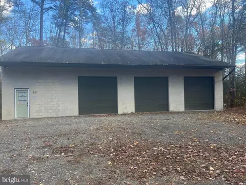 Other - 301 Sturtons Ln, Pasadena, MD 21122 photo 17 of 22