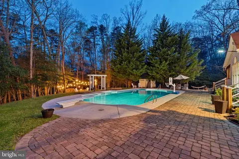 Exterior - 301 Sturtons Ln, Pasadena, MD 21122 photo 10 of 10