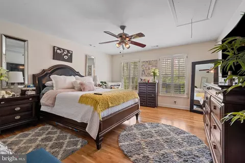 Bedroom - 301 Sturtons Ln, Pasadena, MD 21122 photo 3 of 6
