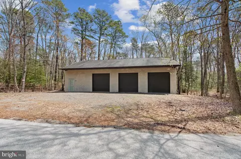 Other - 301 Sturtons Ln, Pasadena, MD 21122 photo 16 of 22