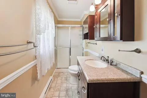 Bath - 351 Bar Harbor Rd, Pasadena, MD 21122 photo 1 of 3