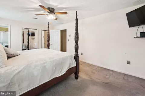 Bedroom - 351 Bar Harbor Rd, Pasadena, MD 21122 photo 2 of 6