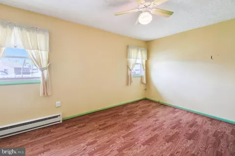 Bedroom - 351 Bar Harbor Rd, Pasadena, MD 21122 photo 5 of 6