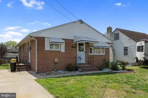 179 Kenwood Rd, Pasadena, MD 21122