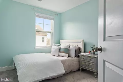 Bedroom - 1614 Belle Dr, Annapolis, MD 21401 photo 2 of 6