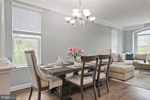 Dining - 1614 Belle Dr, Annapolis, MD 21401 photo 2 of 2