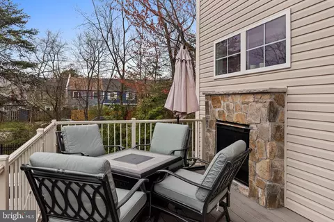 Exterior - 1614 Belle Dr, Annapolis, MD 21401 photo 3 of 5