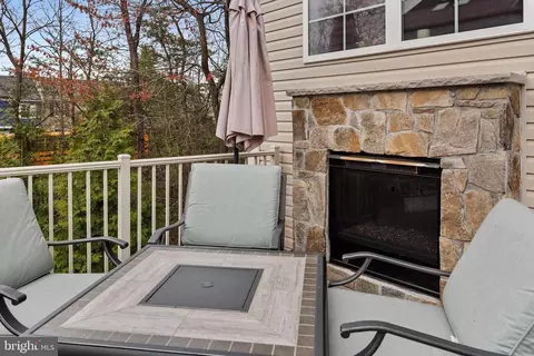 Exterior - 1614 Belle Dr, Annapolis, MD 21401 photo 4 of 5