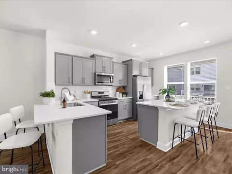 Kitchen - 311 Bright Light Ct, Edgewater, MD 21037 photo 6 of 6