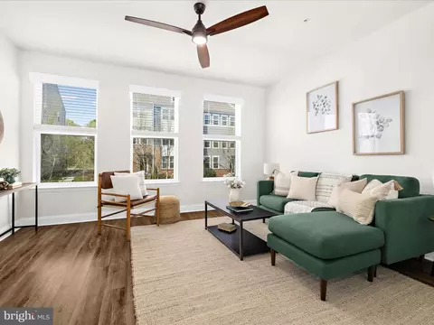 Living - 311 Bright Light Ct, Edgewater, MD 21037 photo 2 of 4