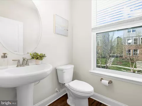 Entry Way - 311 Bright Light Ct, Edgewater, MD 21037 photo 2 of 4