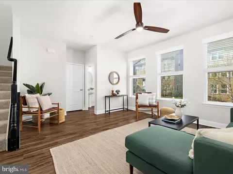 Living - 311 Bright Light Ct, Edgewater, MD 21037 photo 4 of 4