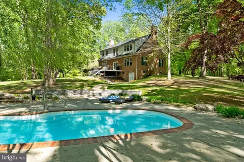 208 Biggs Purchase Ln, Lothian, MD 20711